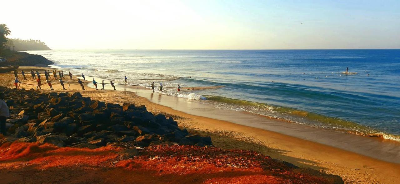 Blue Water Beach Resort Варкала Екстериор снимка