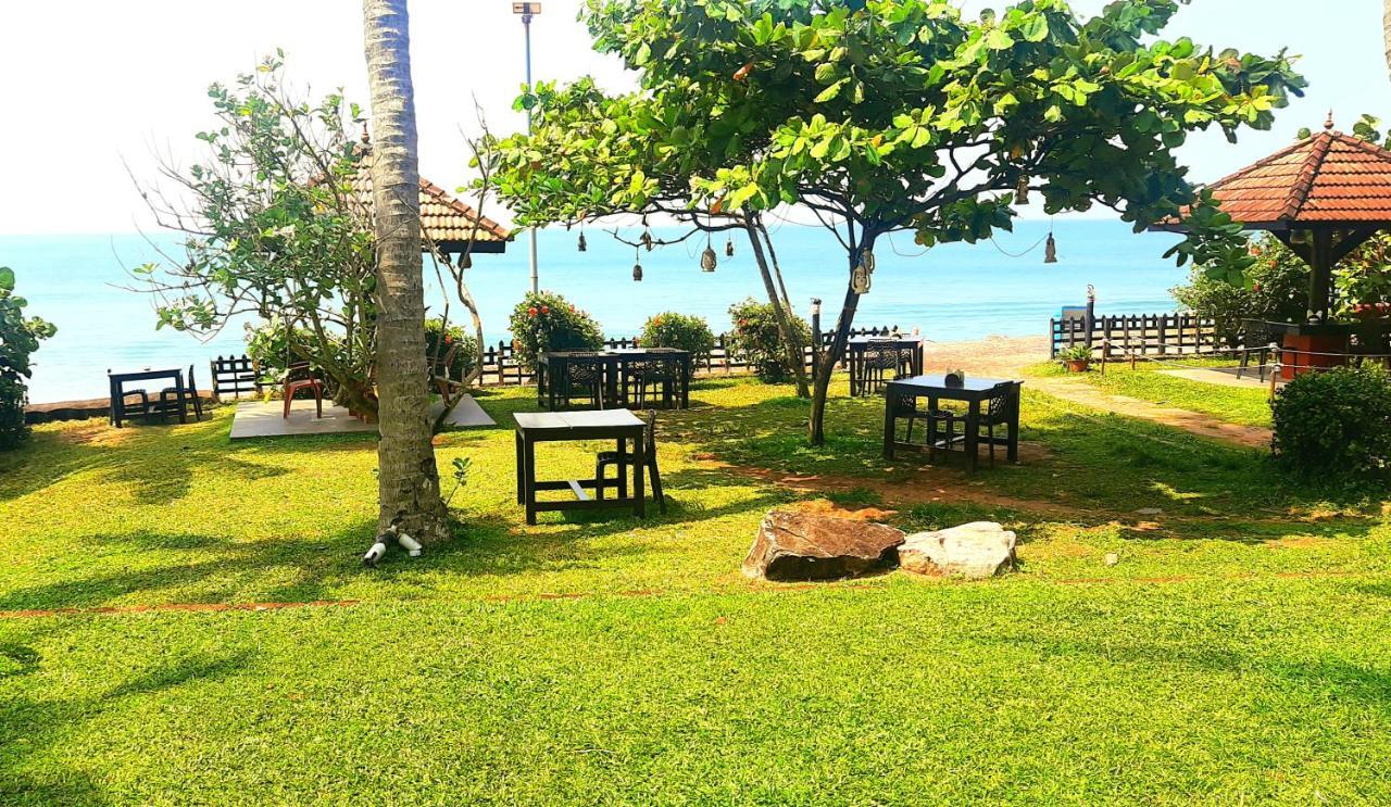 Blue Water Beach Resort Варкала Екстериор снимка