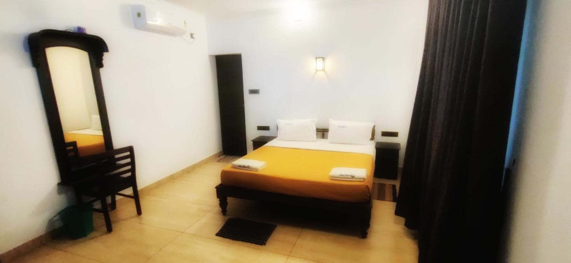 Blue Water Beach Resort Варкала Екстериор снимка